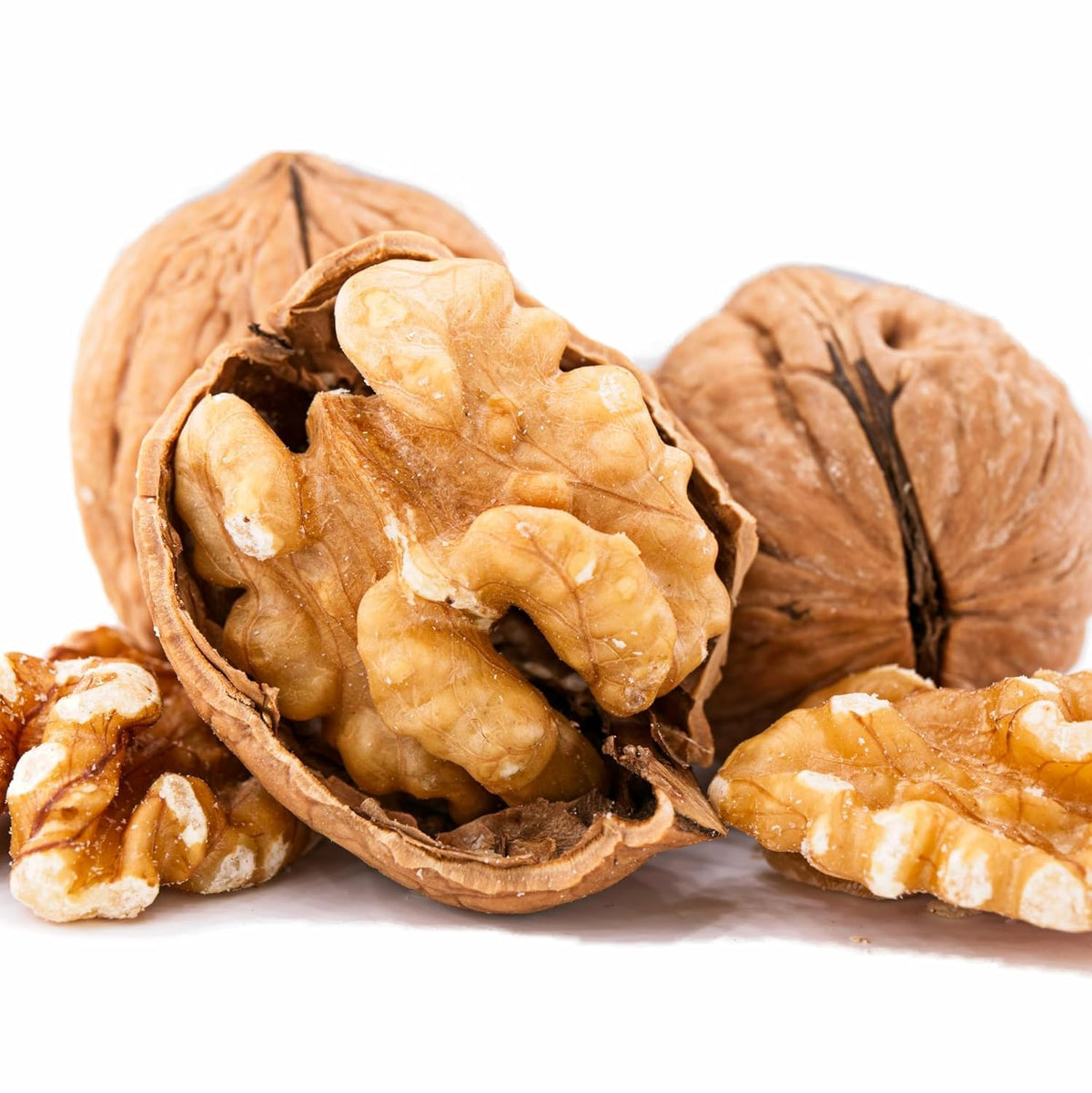 California Grown Whole Walnuts In Shell, 25lb J73962