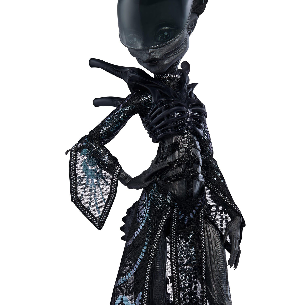 Alien Doll with Metallic Outfit R744